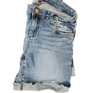 KUT from the Kloth Catherine Boyfriend shorts 5" length distressed denim size 8